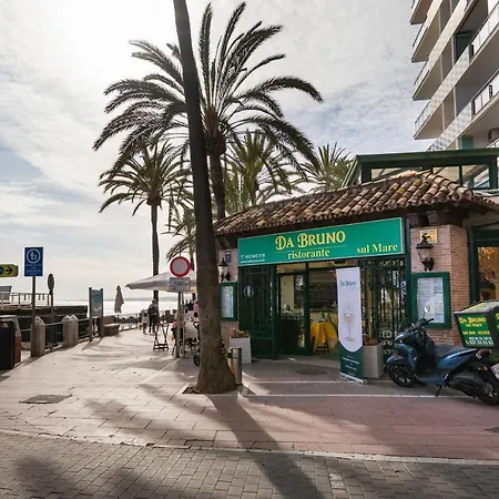208, Close To The Beach, 2 Bedroom,golden Mile 아파트 *
