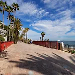 208, Close To The Beach, 2 Bedroom,golden Mile *