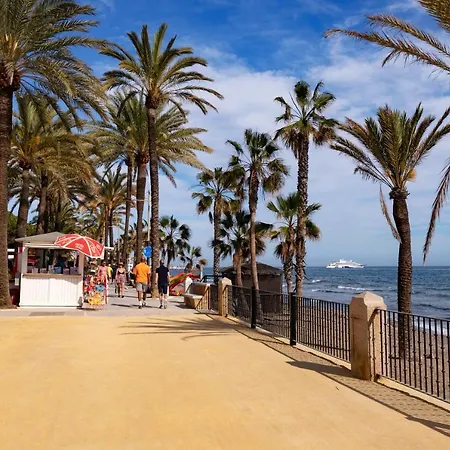 208, Close To The Beach, 2 Bedroom,golden Mile Apartment