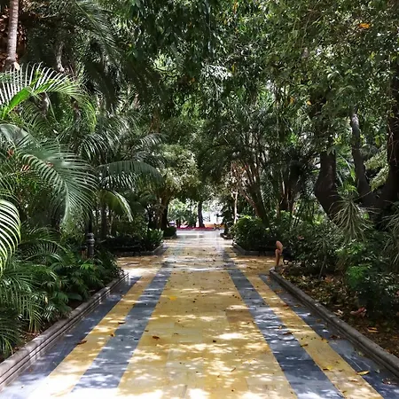 208, Close To The Beach, 2 Bedroom,golden Mile *