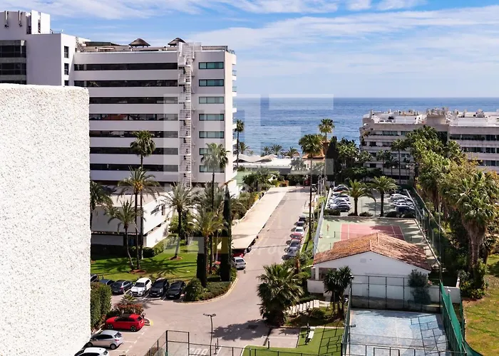 208, Close To The Beach, 2 Bedroom,golden Mile Marbella