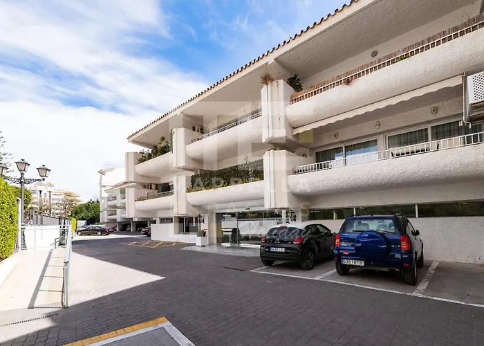 208, Close To The Beach, 2 Bedroom,golden Mile *
