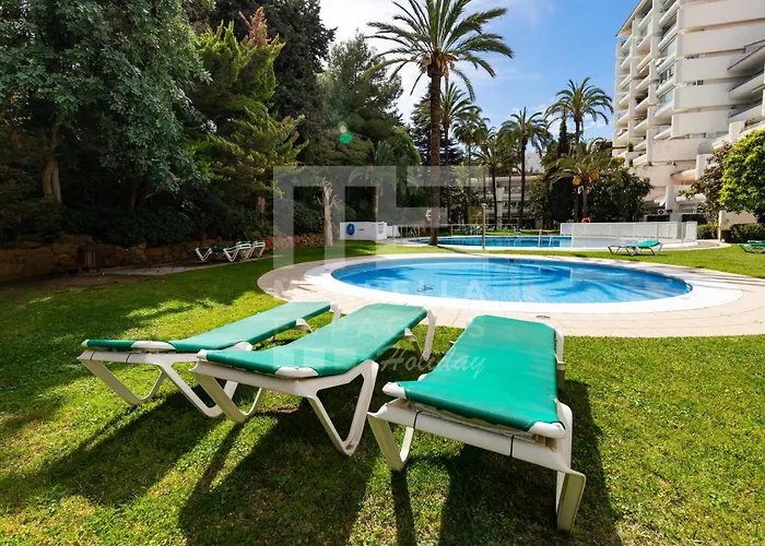208, Close To The Beach, 2 Bedroom,golden Mile