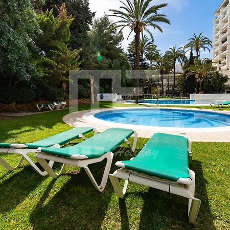 208, Close To The Beach, 2 Bedroom,golden Mile